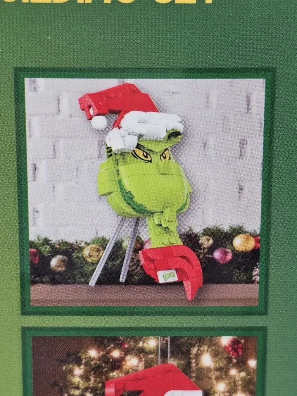 Brickcraft The Grinch Decoration Christmas Brick Building Set 141 Pc & Stand